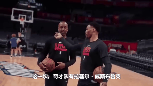 西亚卡姆连续十二场比赛得分超过大比分获胜，雄鹿不断突破！
